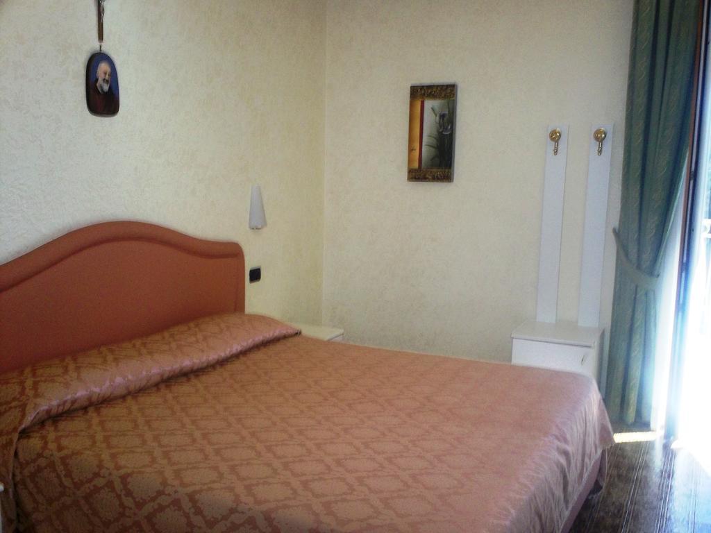 Hotel Gaggiano San Giovanni Rotondo Værelse billede