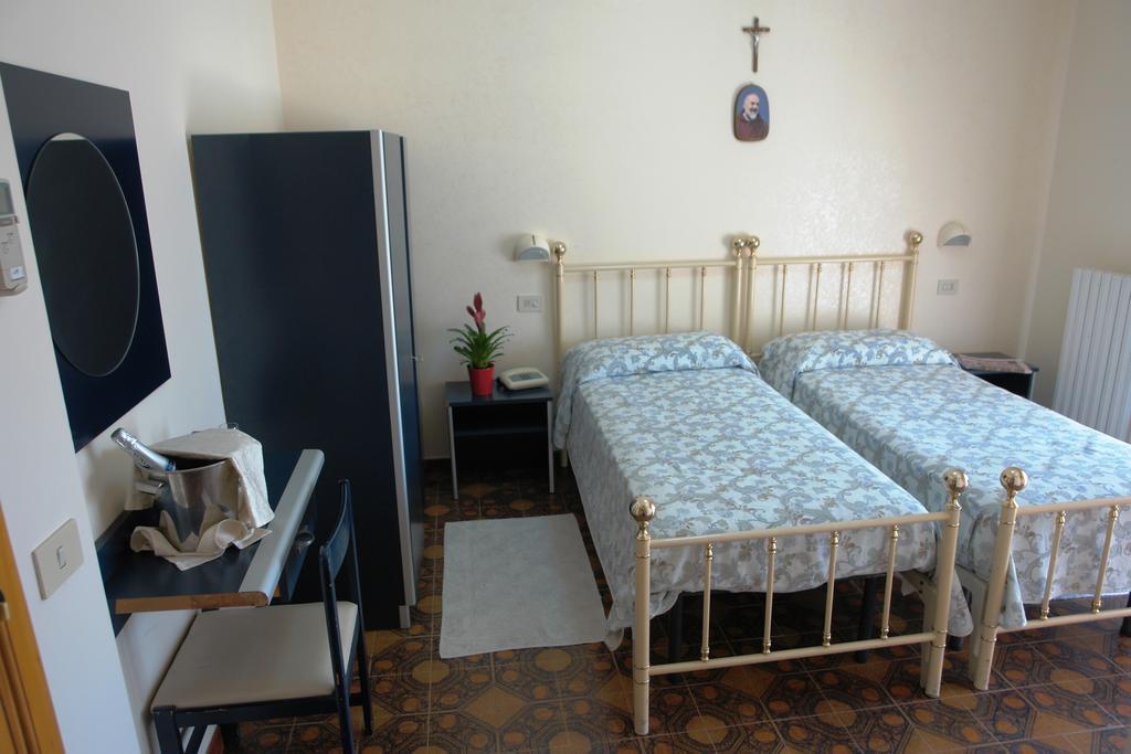 Hotel Gaggiano San Giovanni Rotondo Værelse billede